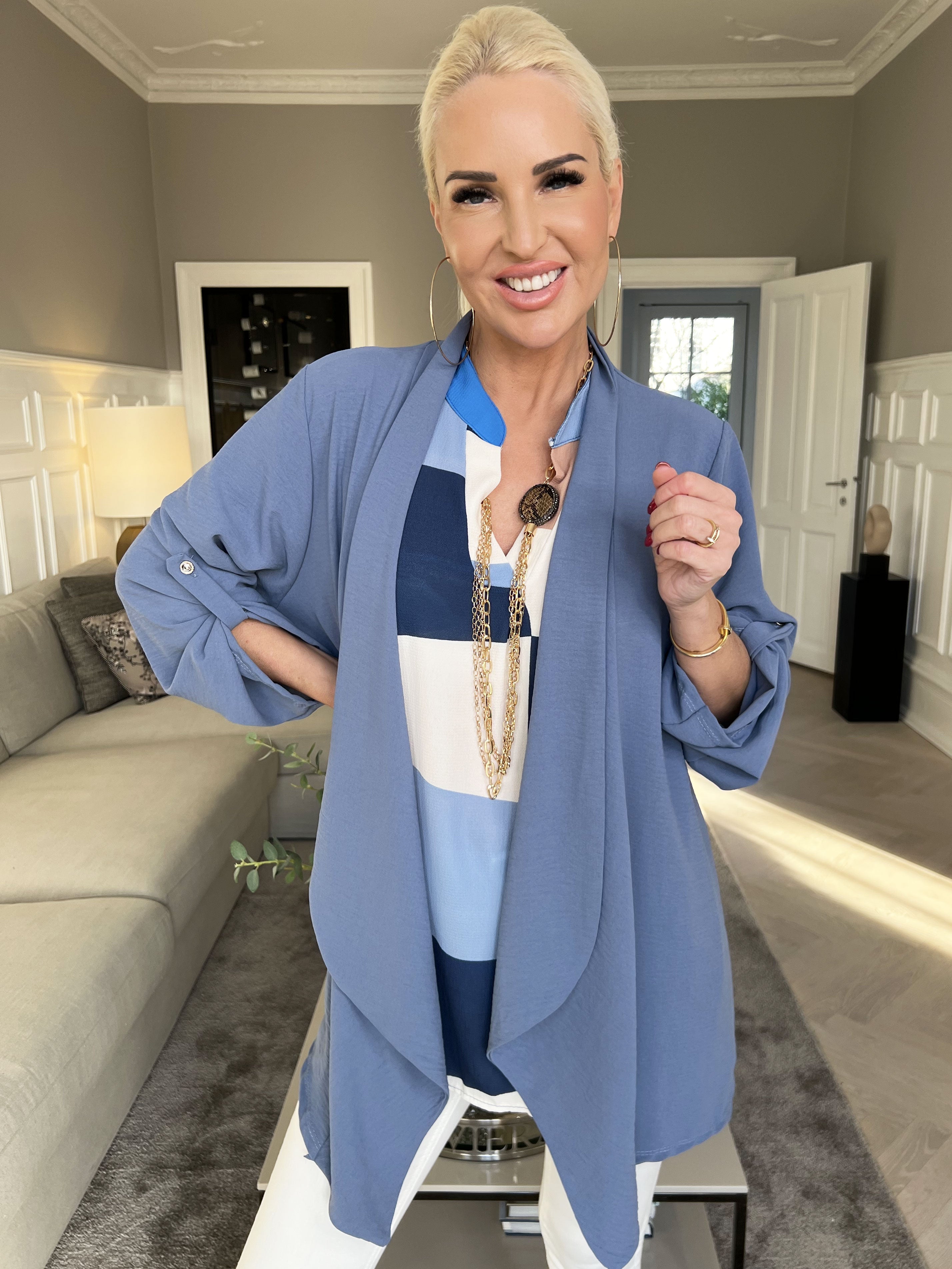 Dream - Enkel kofta i lätt och fint tyg - Blue